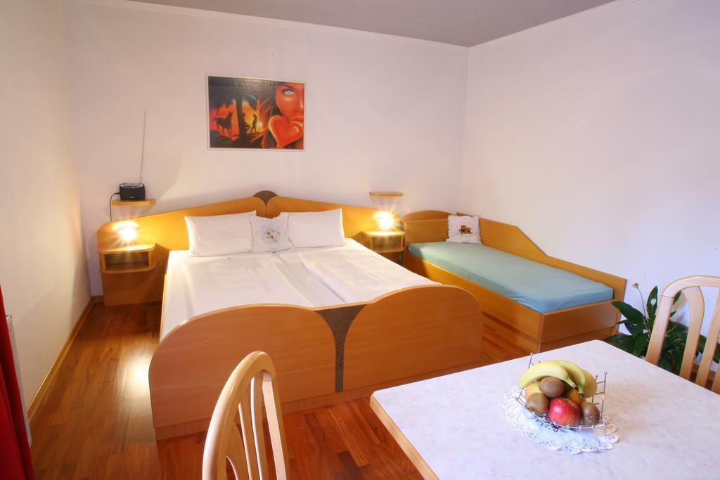 Pension Weber Jennersdorf Zimmer foto